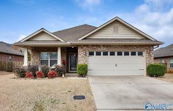 2920 Magnolia Park Drive SE, Owens Cross Roads, AL 35763