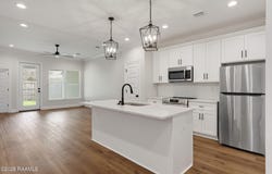 300 Avenue B, Broussard, LA 70518