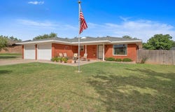 2309 Roberts Dr, Big Spring, TX 79720