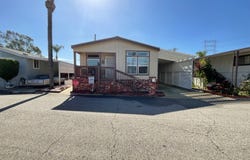 10001 W Frontage Rd, South Gate, CA 90280