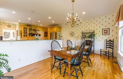 1558 HEARTHSIDE DRIVE, CHAMBERSBURG, PA 17202