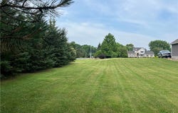 2 Shannon Crescent, Ogden, NY 14559