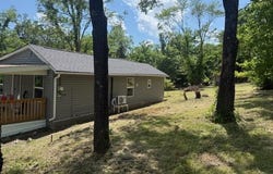 415 Hickory Street, St Clair, MO 63077