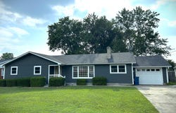 207 Maple Street, Lamar, MO 64759