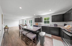 2457 Bishop Oval, Barberton, OH 44203