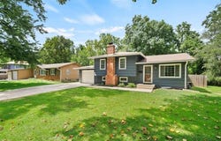 10812 W 71st Place, Shawnee, KS 66203