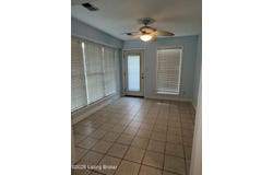 7002 Janes Farm Dr, Louisville, KY 40228