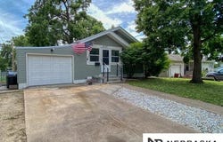 8109 Q Street, Ralston, NE 68127