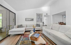 907 Parkaire Crossing, Marietta, GA 30068