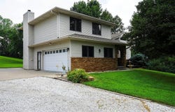1853 Rolling Hills Loop Loop, Council Bluffs, IA 51503