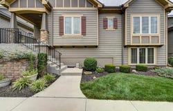 8558 Barstow Street, Lenexa, KS 66219