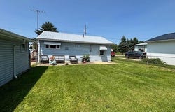 142 6th Avenue, Buckeye Lake, OH 43008