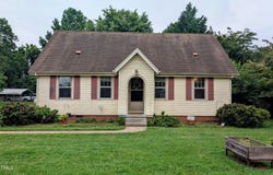 1529 W Hanover Road, Burlington, NC 27217