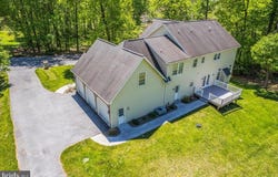 304 IRON VALLEY DRIVE, LEBANON, PA 17042