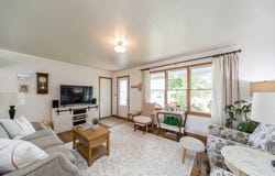1714 Neil Drive, Pella, IA 50219