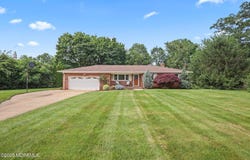 3 Mcelwaine Drive, Freehold, NJ 07728