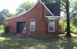 1512 S MAIN ST., Hope, AR 71801