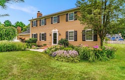5353 Chickadee Drive, Kalamazoo, MI 49009