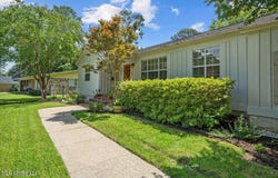 604 Pineview Drive, Hattiesburg, MS 39401