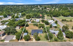 705 Flag Street, Llano, TX 78643