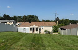 610 MEMORY LANE, RED LION, PA 17356