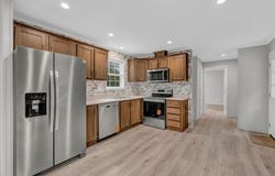 300 South Road, Winthrop, ME 04364