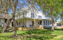47138 293rd St, Beresford, SD 57004
