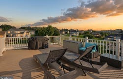 1915 OAK HILLS Drive, HANOVER, PA 17331