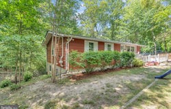 324 CLUBHOUSE DRIVE, LUSBY, MD 20657