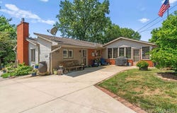 1001 College Road, Lebanon, IL 62254
