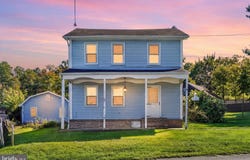 2481 PLEASANT VIEW Drive, YORK, PA 17406