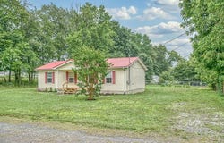 206 Volunteer Way, Monterey, TN 38574