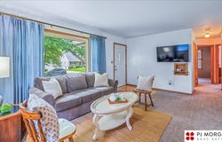 3719 S 49th Avenue, Omaha, NE 68106