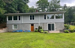 1 Independence Avenue, Franklin, NH 03235