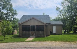 232 N Olive Street, Niangua, MO 65713