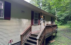 652 Indian Mountain Rd, Jellico, TN 37762