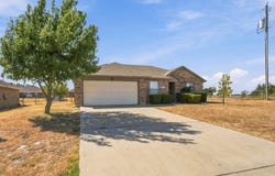 1711 Chenoweth Street, Decatur, TX 76234