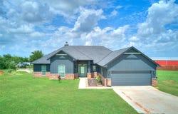 1062 Rheagen Kay Avenue, Tuttle, OK 73089