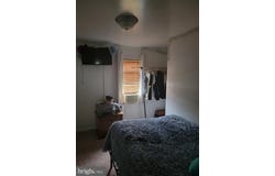 27 E LINE STREET, CARNEYS POINT, NJ 08069
