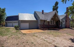 1507 E 26th Ave, Hutchinson, KS 67502