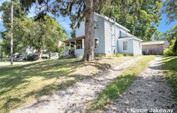 111 E Union Street, Greenville, MI 48838