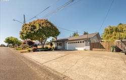 2292 CLARK ST, North Bend, OR 97459