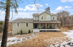 50 Champagne Circle, Campton, NH 03223