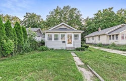 127 Lawndale Avenue, Mishawaka, IN 46544