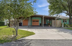 113 Palmetto Ave., ROCKPORT, TX 78382