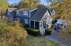 319 E Nash Street, Southport, NC 28461