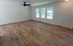 302 S 9th St, Oquawka, IL 61469
