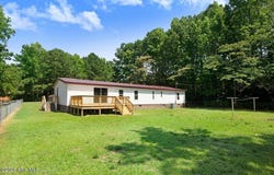 84 Carrot Lane, Scotland Neck, NC 27874