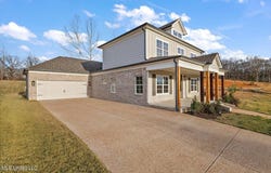 1335 Creekside Lane, Hernando, MS 38632