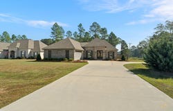4 Sapphire Dr, Purvis, MS 39475